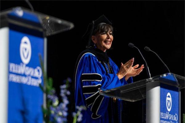 President Mantella addresses graduates.